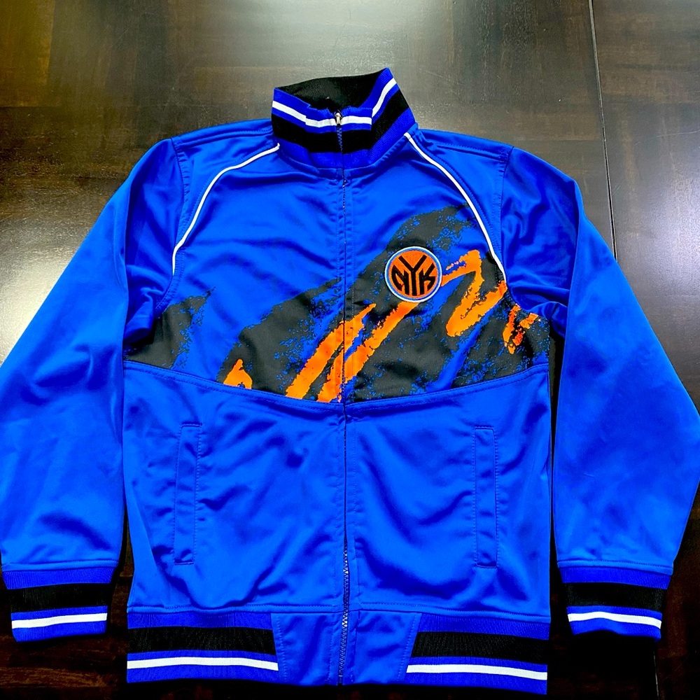 New York Nicks Official NBA Kids Jacket Size M(10-12)